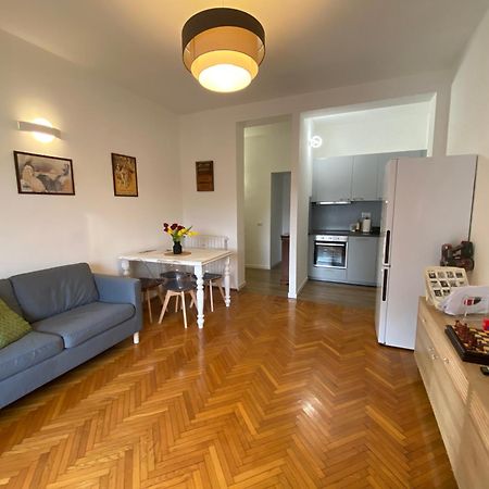 Daniela'S Spazioso Appartamento Ai Navigli Milano Exteriör bild