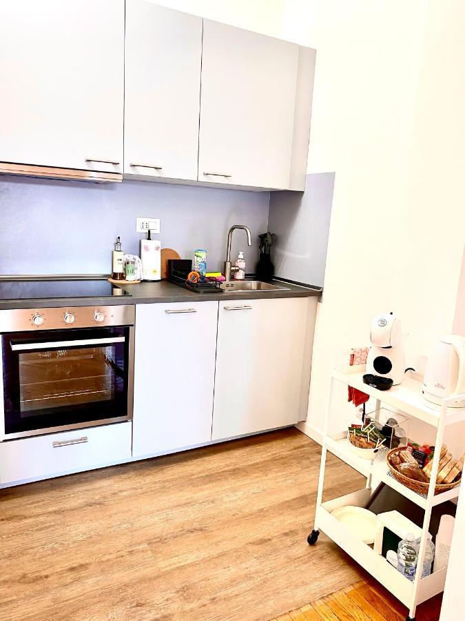 Daniela'S Spazioso Appartamento Ai Navigli Milano Exteriör bild