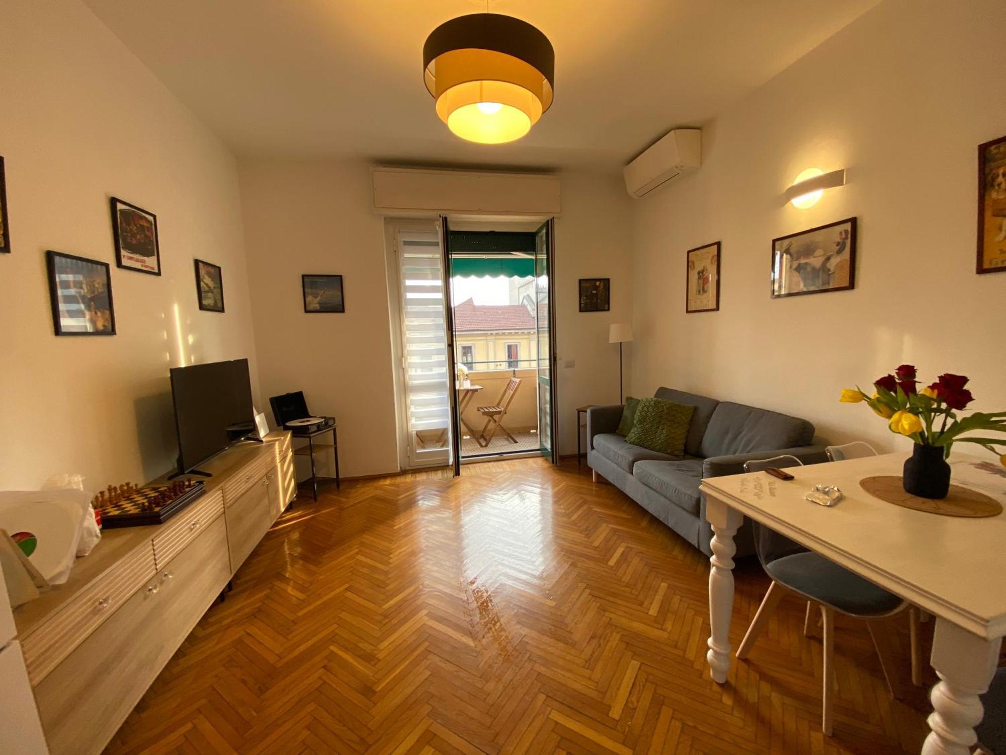 Daniela'S Spazioso Appartamento Ai Navigli Milano Exteriör bild