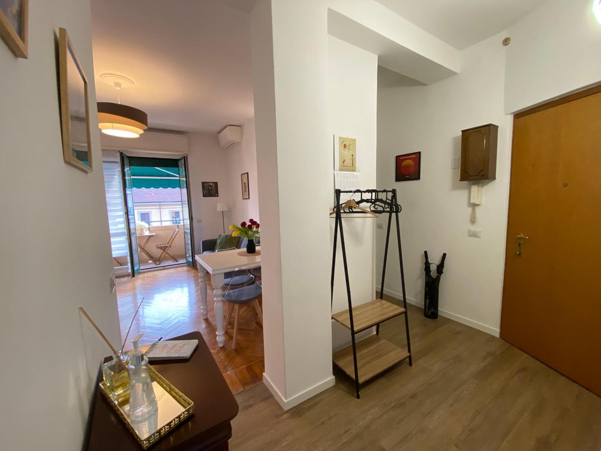 Daniela'S Spazioso Appartamento Ai Navigli Milano Exteriör bild